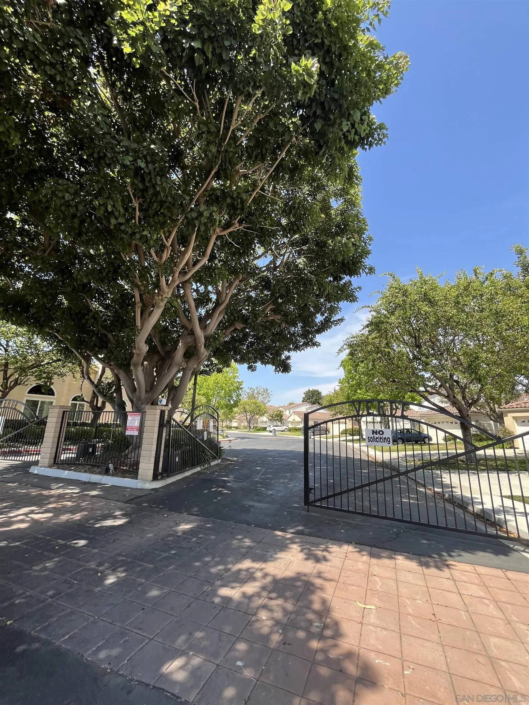 Oxnard, CA 93036,2176 Eastridge Loop