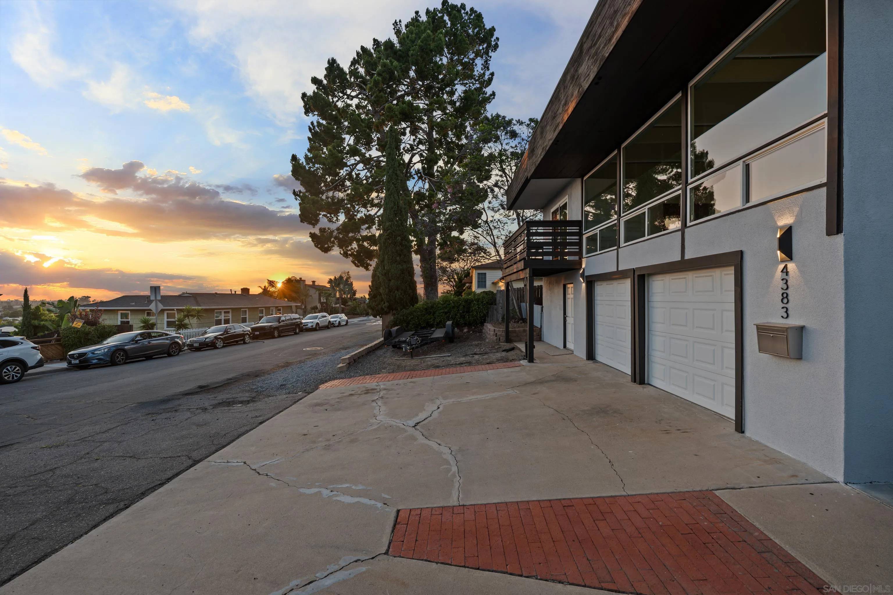 La Mesa, CA 91941,4383 Maple Ave