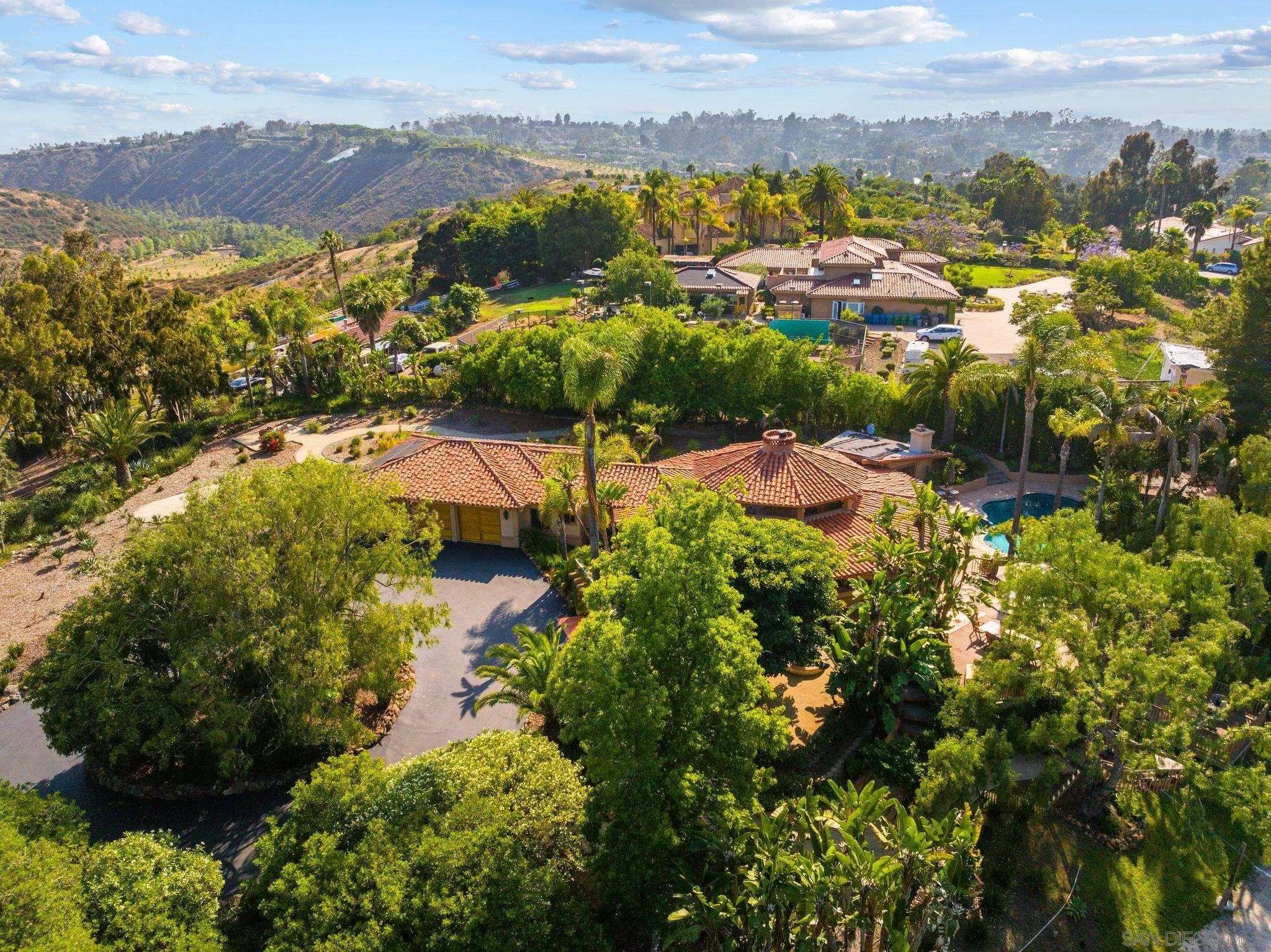 Rancho Santa Fe, CA 92067,17216 & 17218 La Brisa
