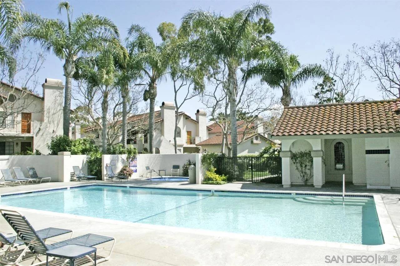 San Diego, CA 92122,7628 Palmilla Dr #85