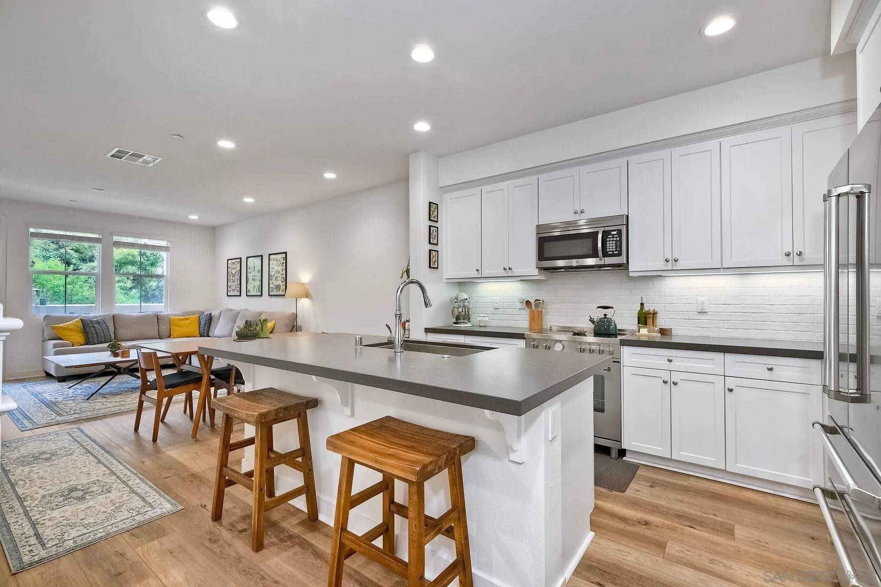 Oceanside, CA 92054,1103 Makena Way