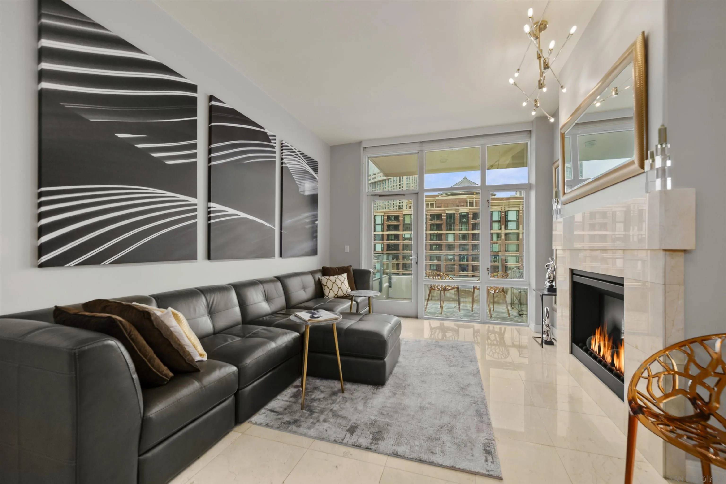 San Diego, CA 92101,550 Front Street #707