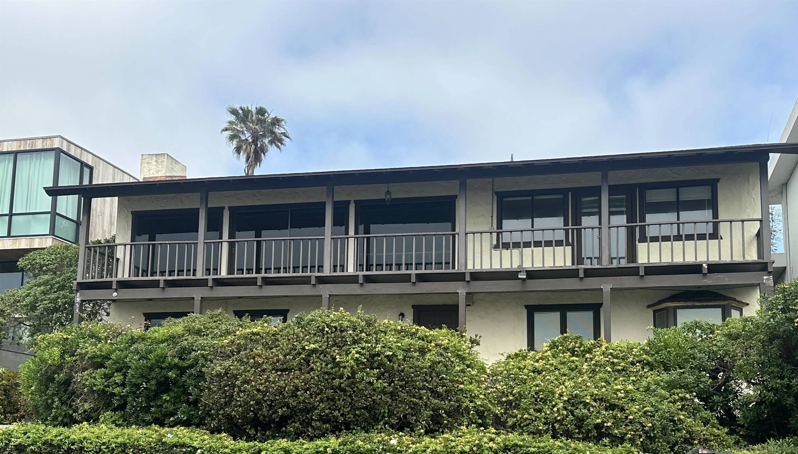 La Jolla, CA 92037,8553 El Paseo Grande