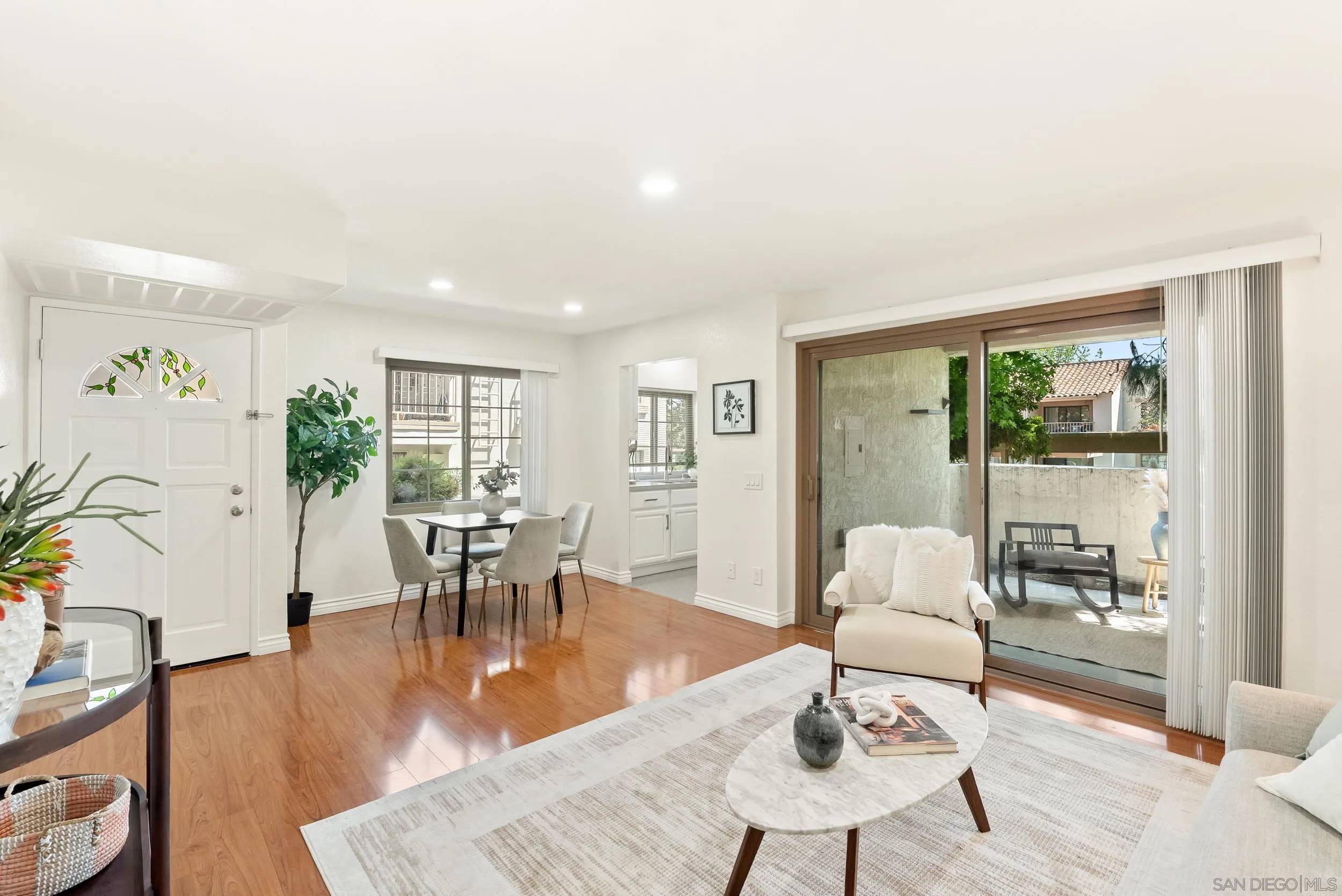 San Diego, CA 92128,13076 Wimberly Square #45