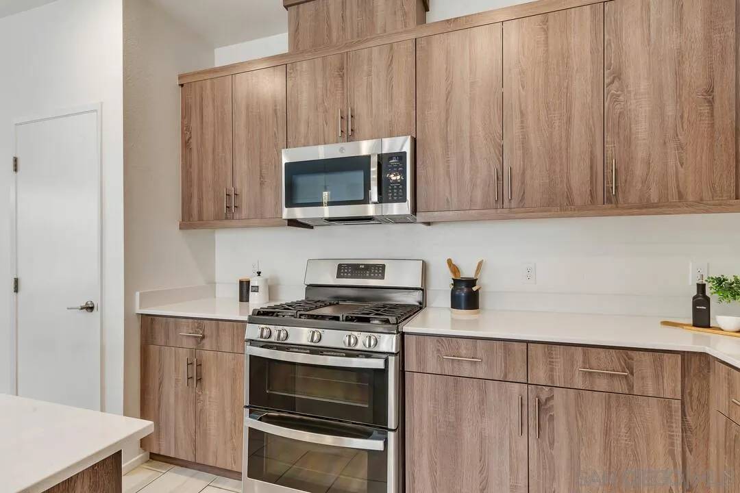Fallbrook, CA 92028,35103 Vine Pl