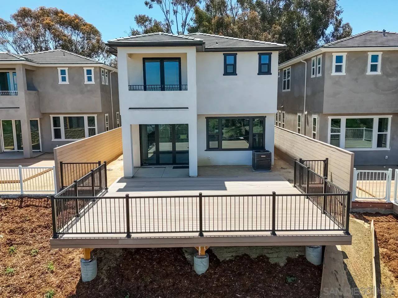 San Diego, CA 92116,2948 Copley Ave