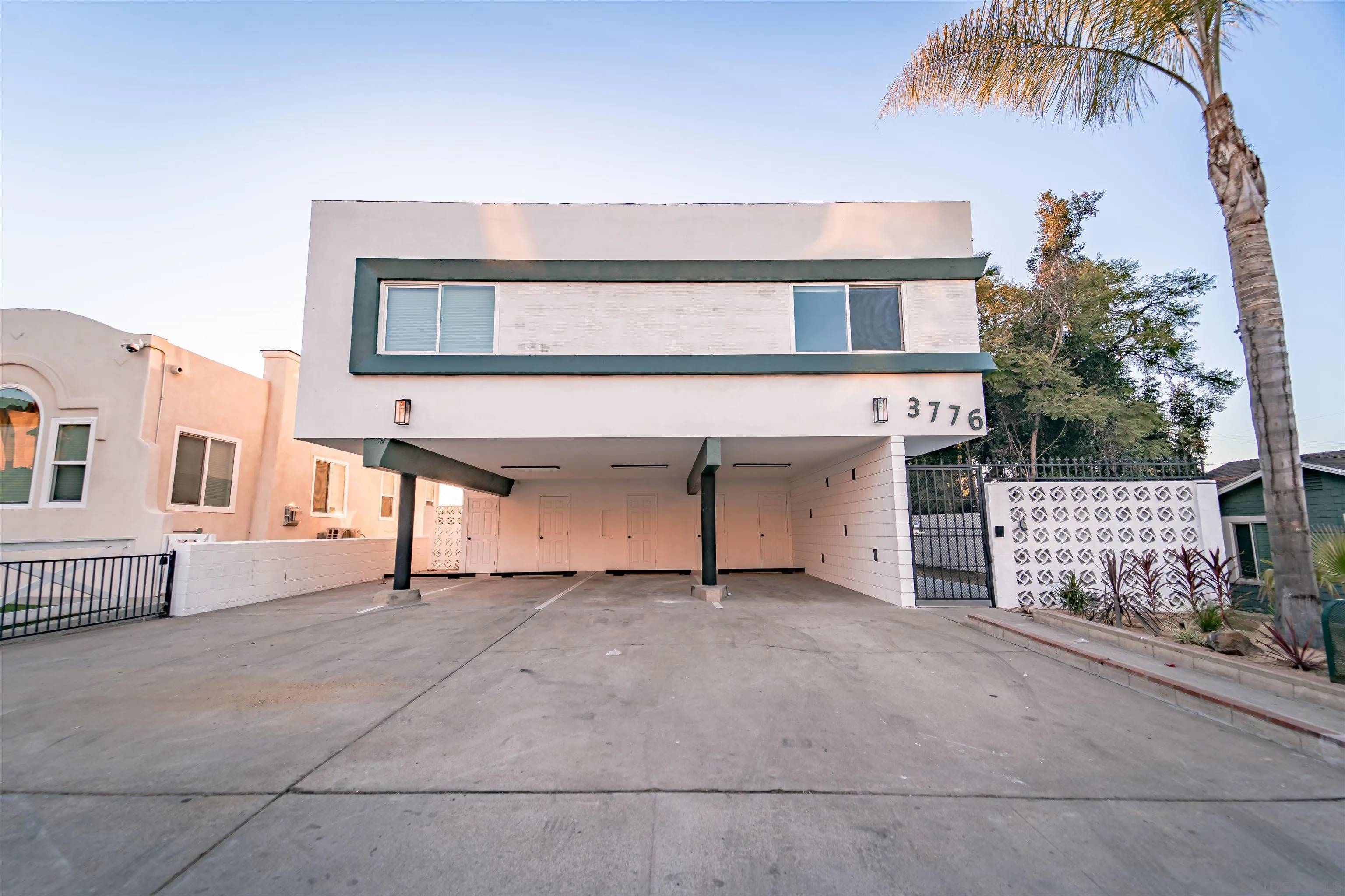 San Diego, CA 92104,3776 Villa Ter