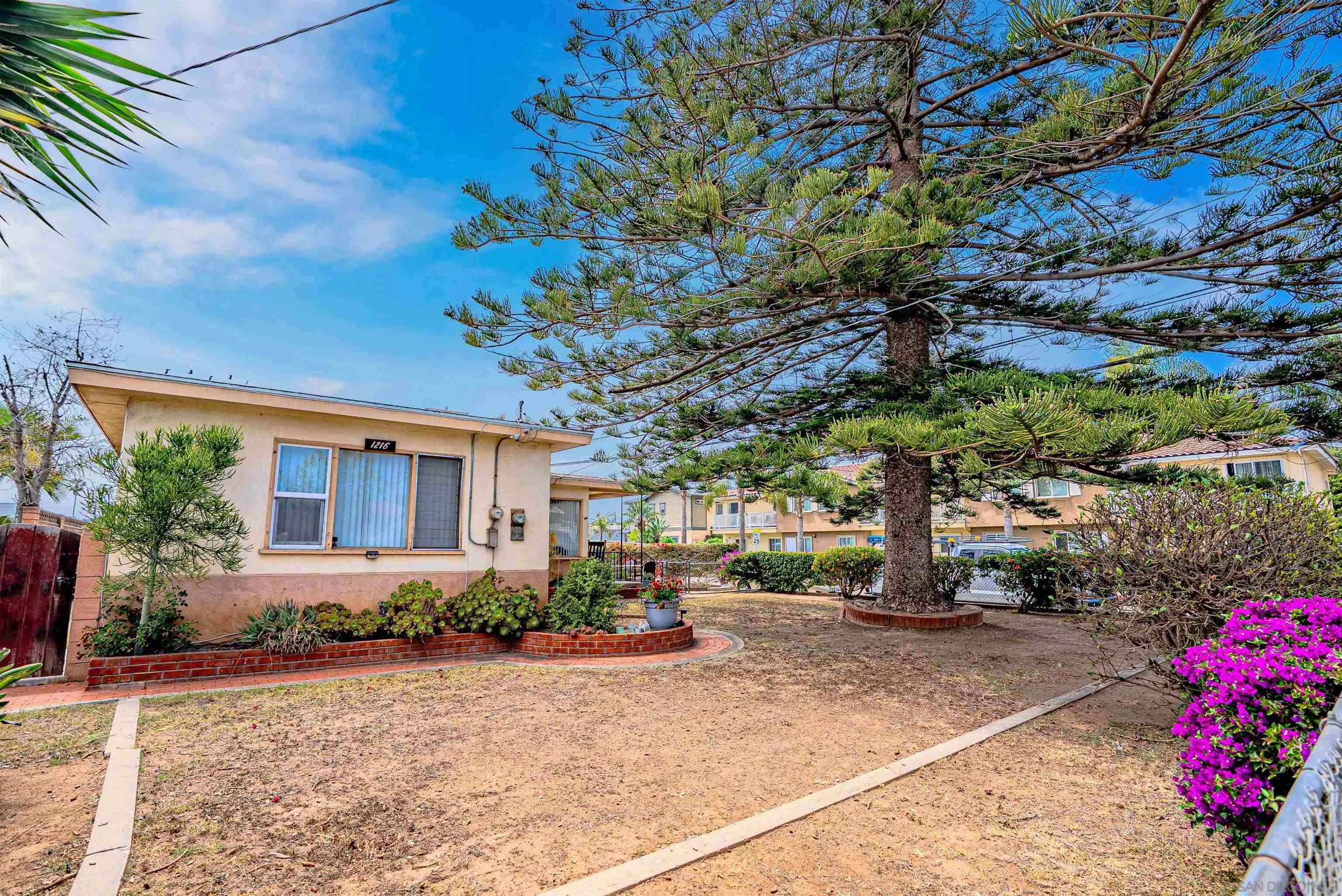 Imperial Beach, CA 91932,1216-1216 1/2 11th St.