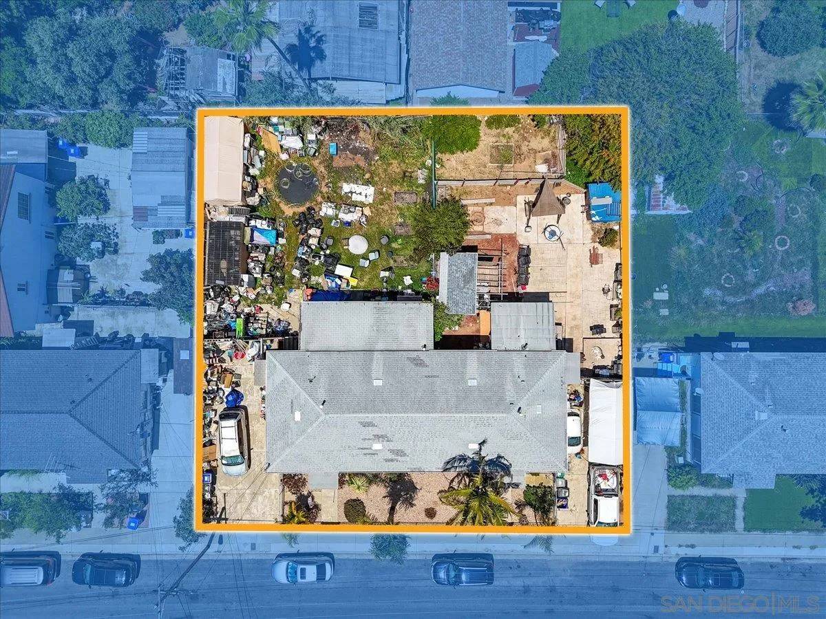 San Diego, CA 92111,6328-30 Quillan St
