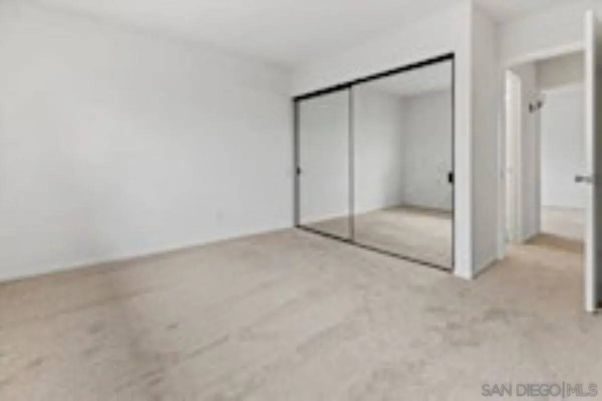 San Diego, CA 92117,4885 Cole St #36