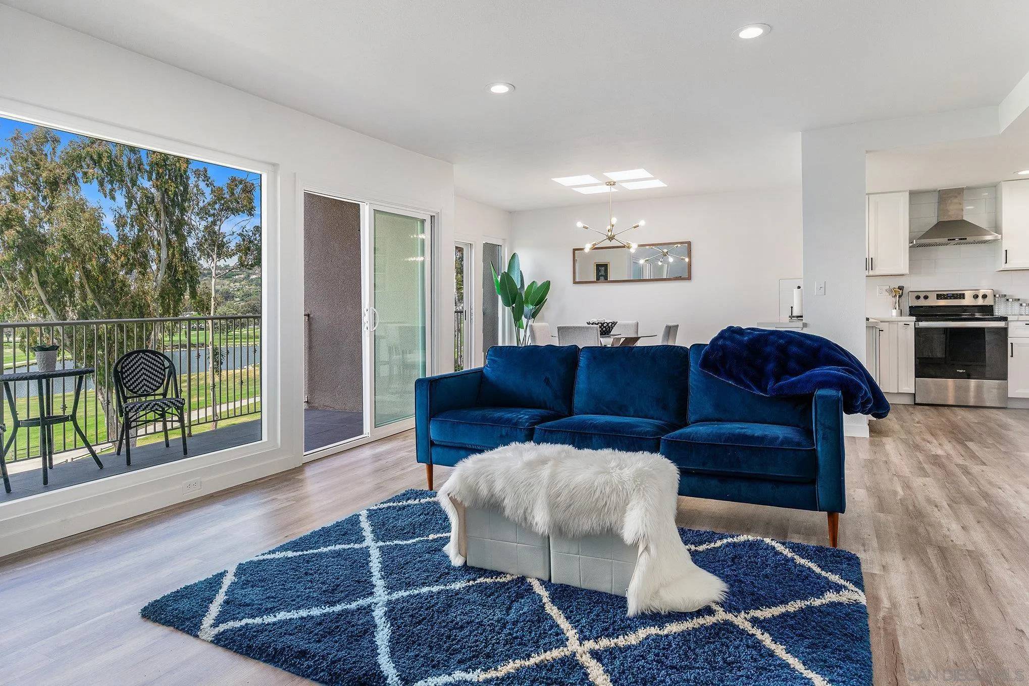Carlsbad, CA 92009,2348 La Costa Avenue #312