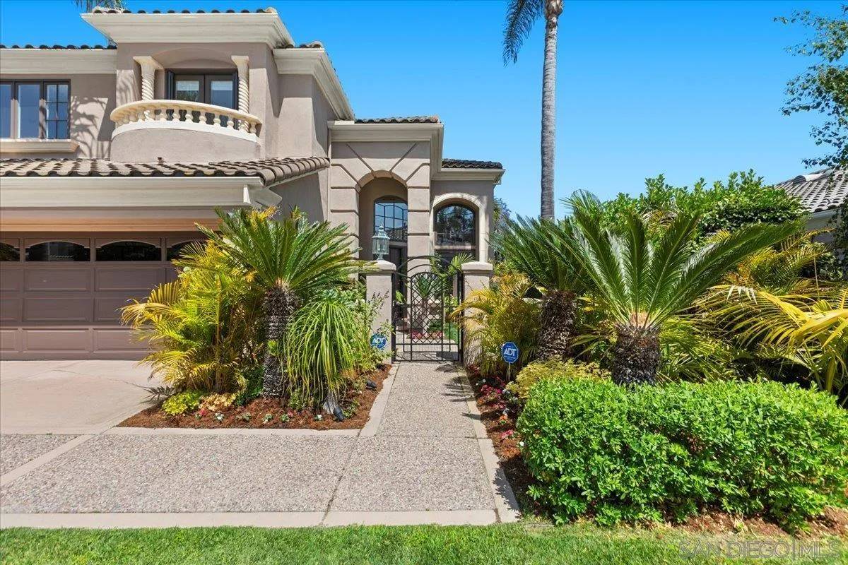 Carlsbad, CA 92011,7166 Tern Place