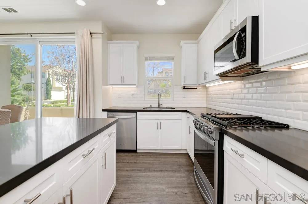 Oceanside, CA 92056,4314 Star Path Way #1