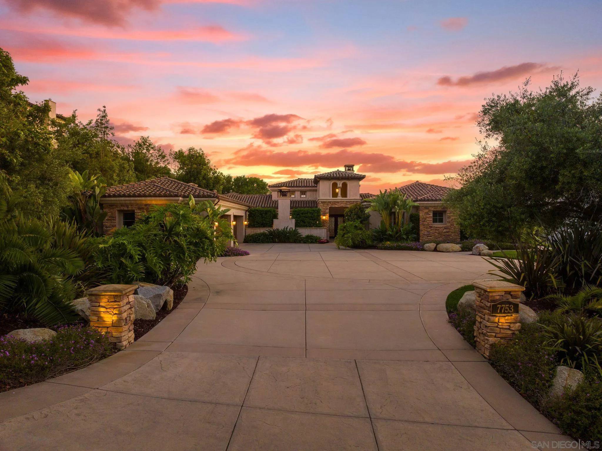 Rancho Santa Fe, CA 92067,7753 Camino Sin Puente