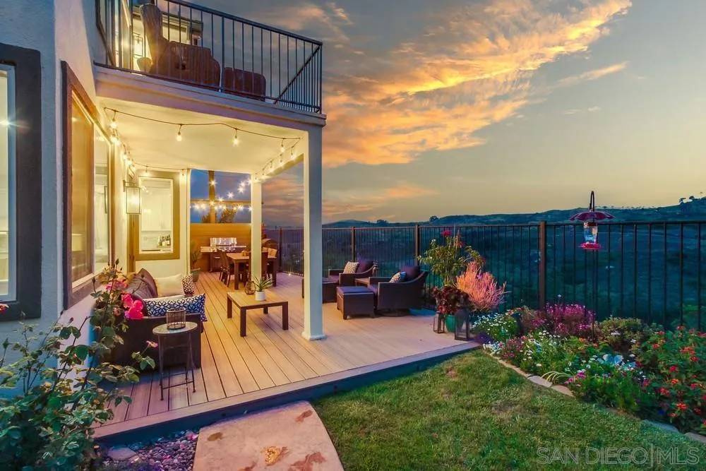 Carlsbad, CA 92010,5619 Foxtail Loop