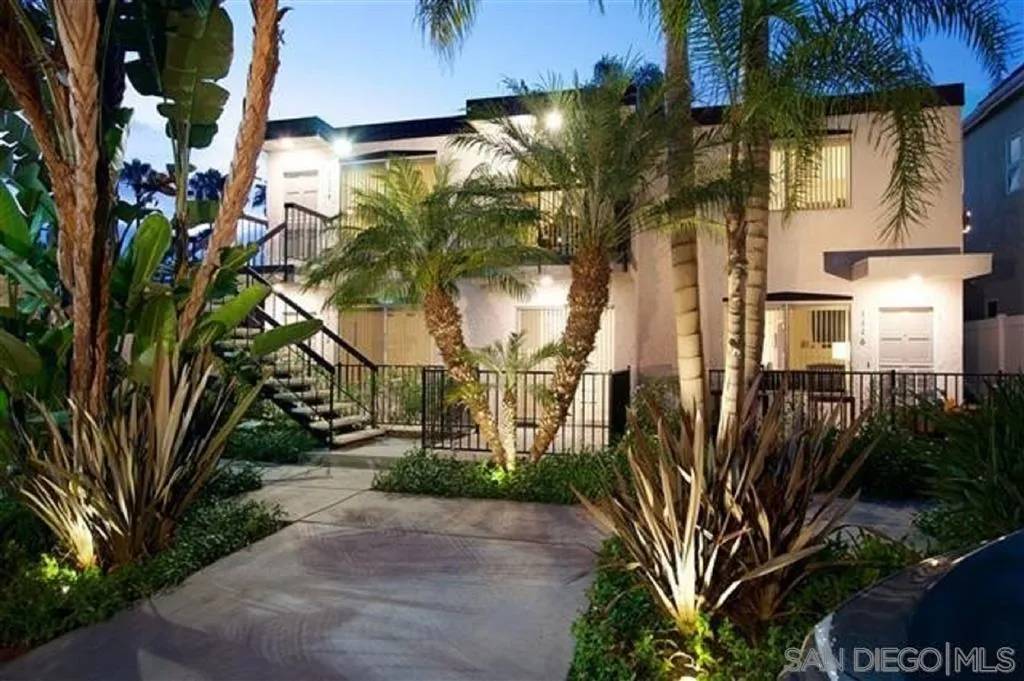 San Diego, CA 92109,1112 - 1118 Thomas Avenue