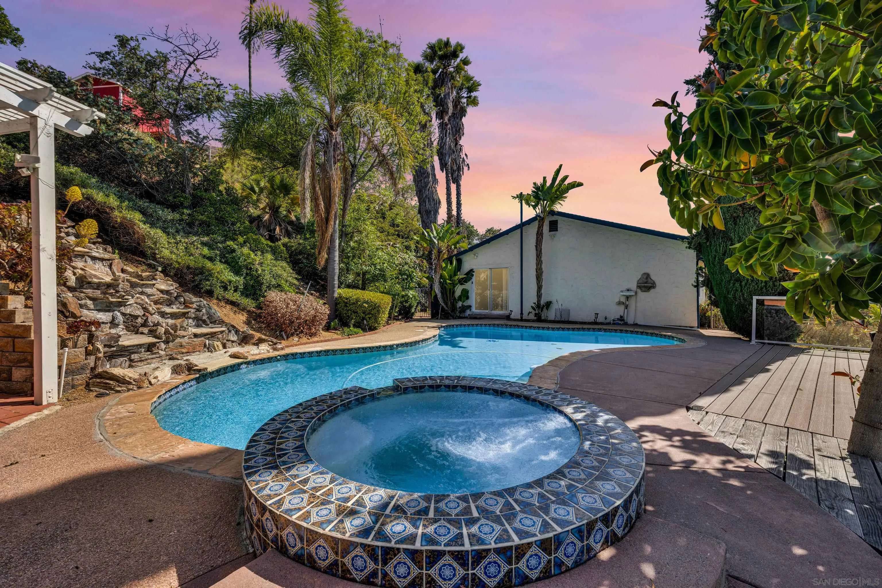 El Cajon, CA 92021,12673 Jackson Hill Dr