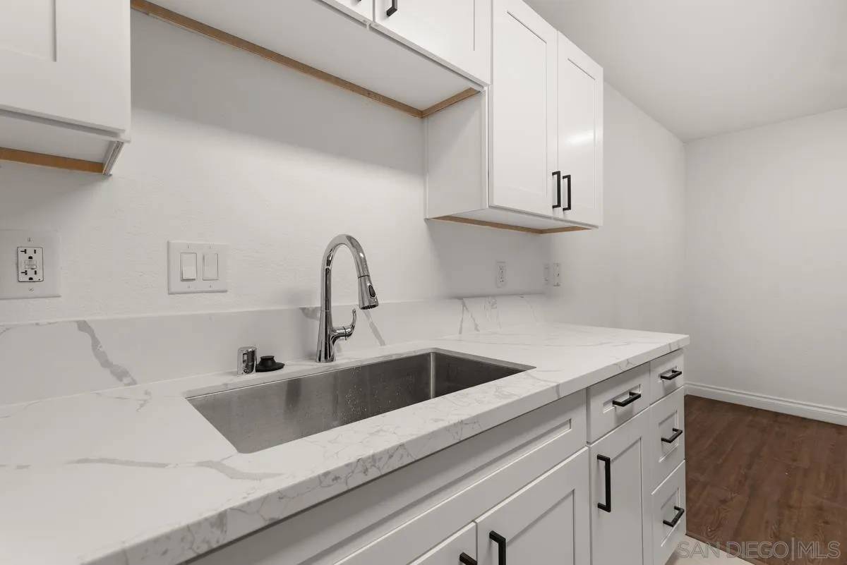 Escondido, CA 92026,240 W Lincoln Ave #16