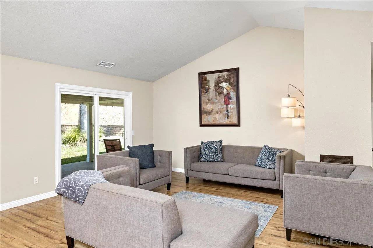 Escondido, CA 92027,1561 Conway Drive