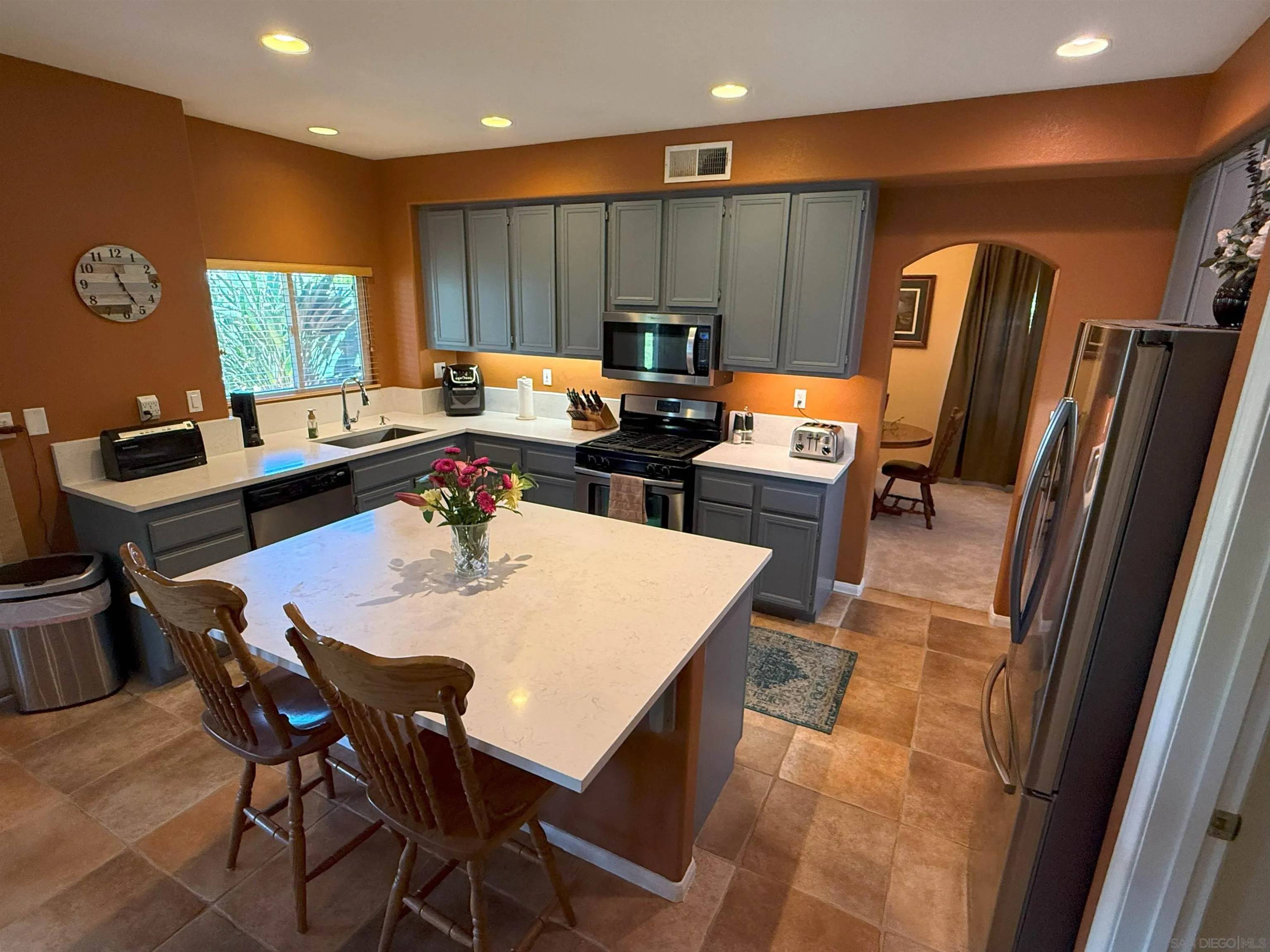 Santee, CA 92071,10146 Lauren Way