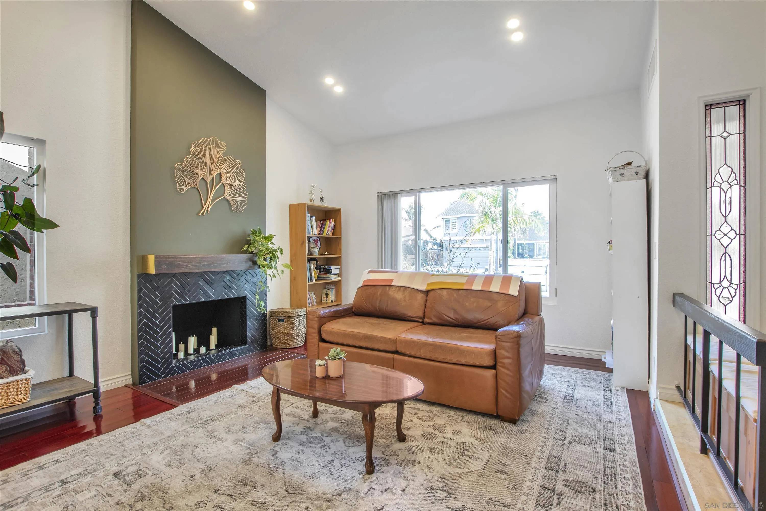 San Diego, CA 92124,3942 Catamarca Dr