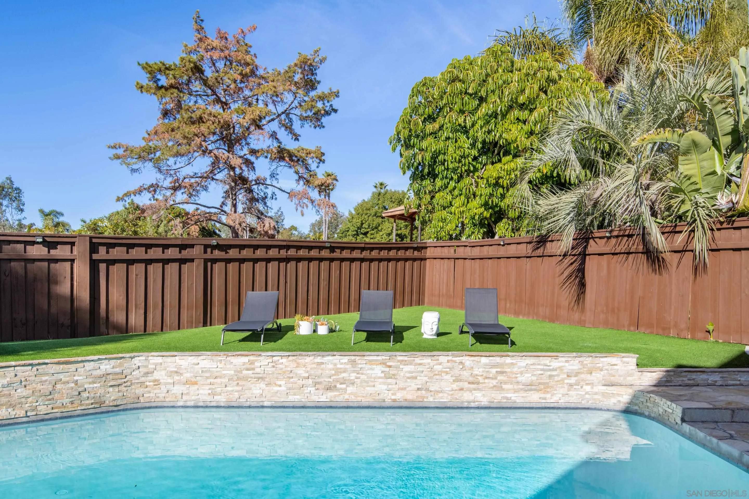 San Diego, CA 92131,11646 La Colina
