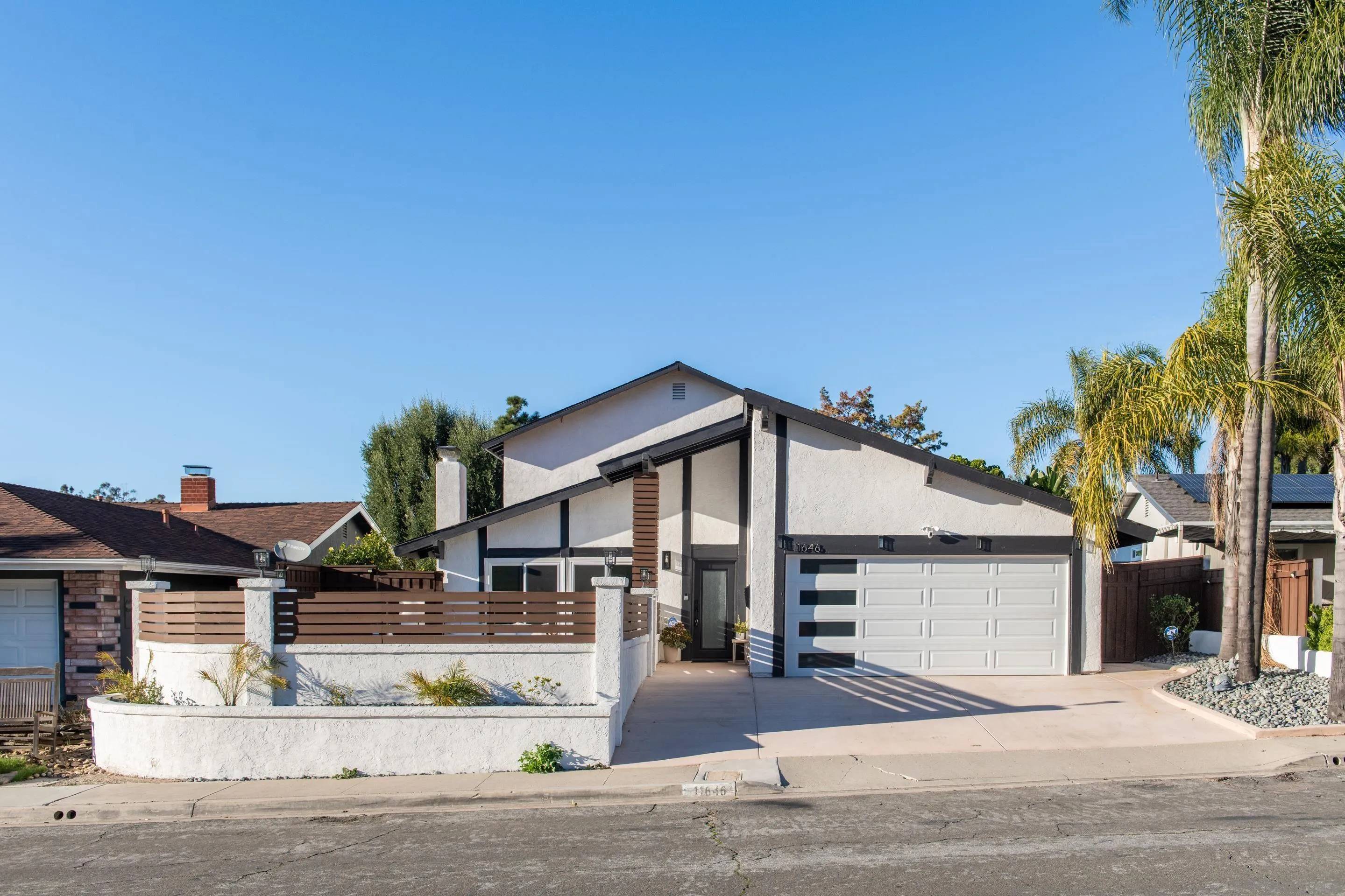 San Diego, CA 92131,11646 La Colina