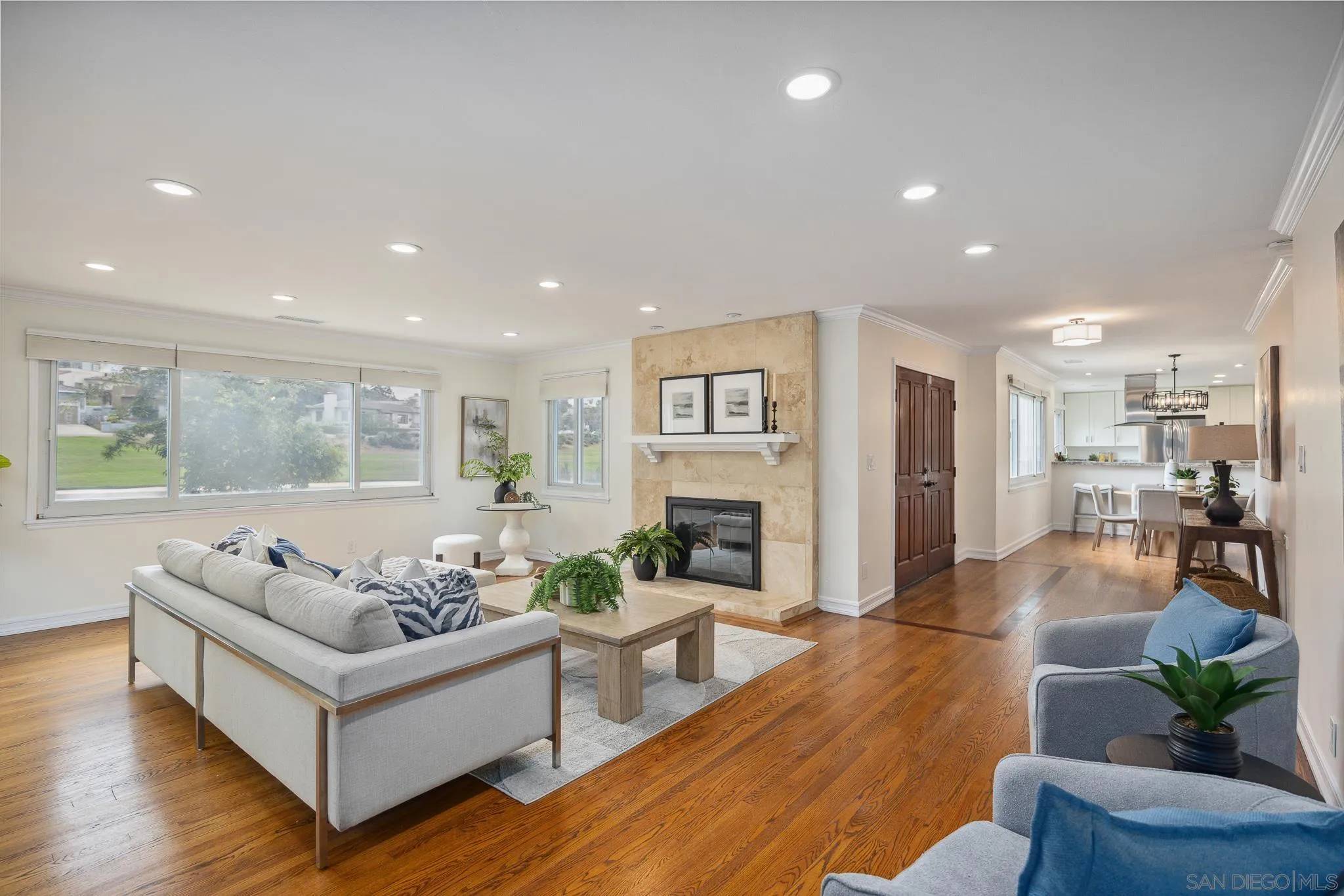 San Diego, CA 92106,3602 Hyacinth Dr