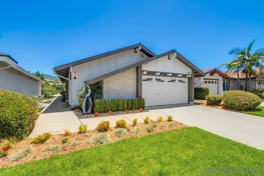 San Marcos, CA 92078,1315 Camino Linda Dr
