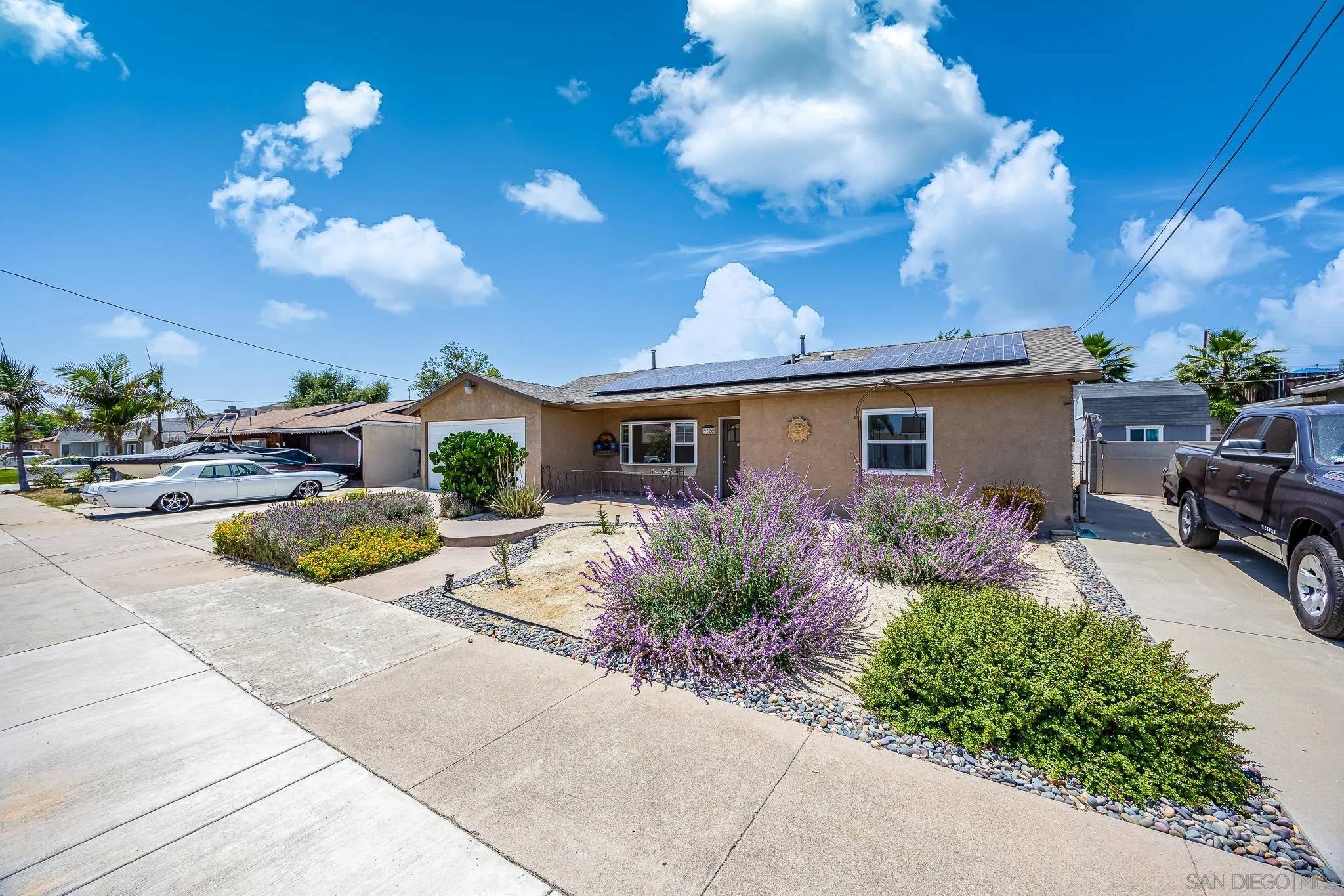 Santee, CA 92071,9226 Carita Rd