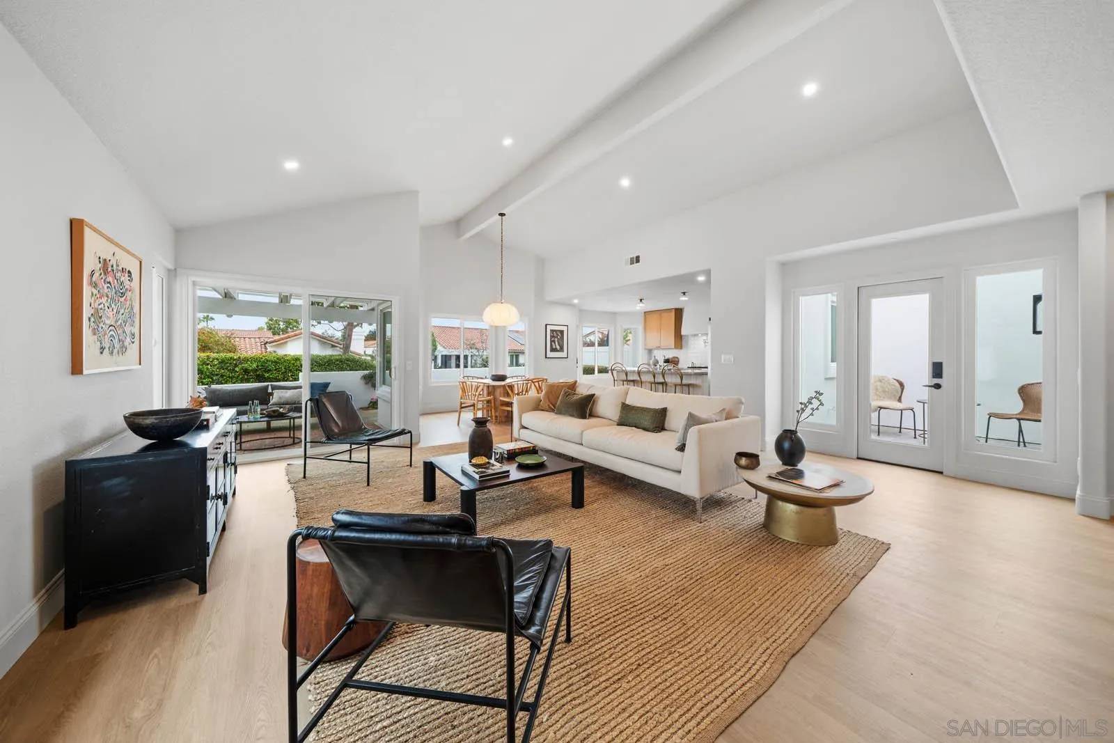Oceanside, CA 92056,4983 Delos Way
