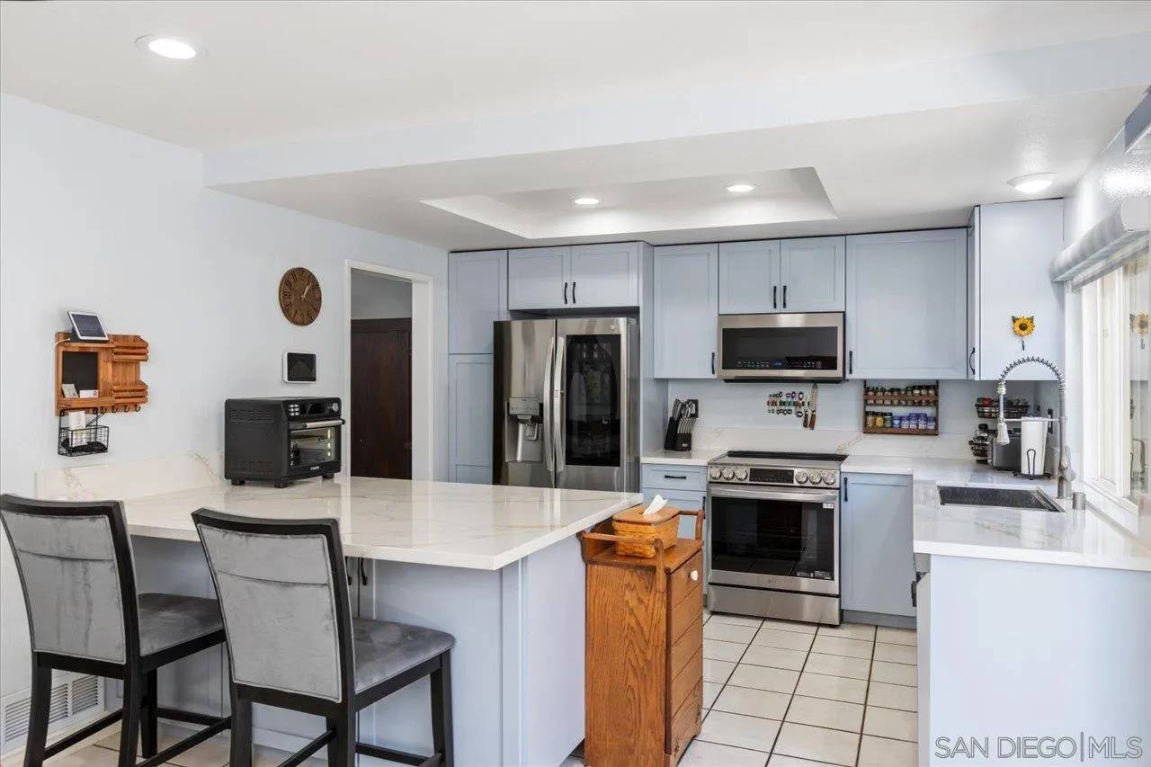 Escondido, CA 92025,1651 S Juniper #76