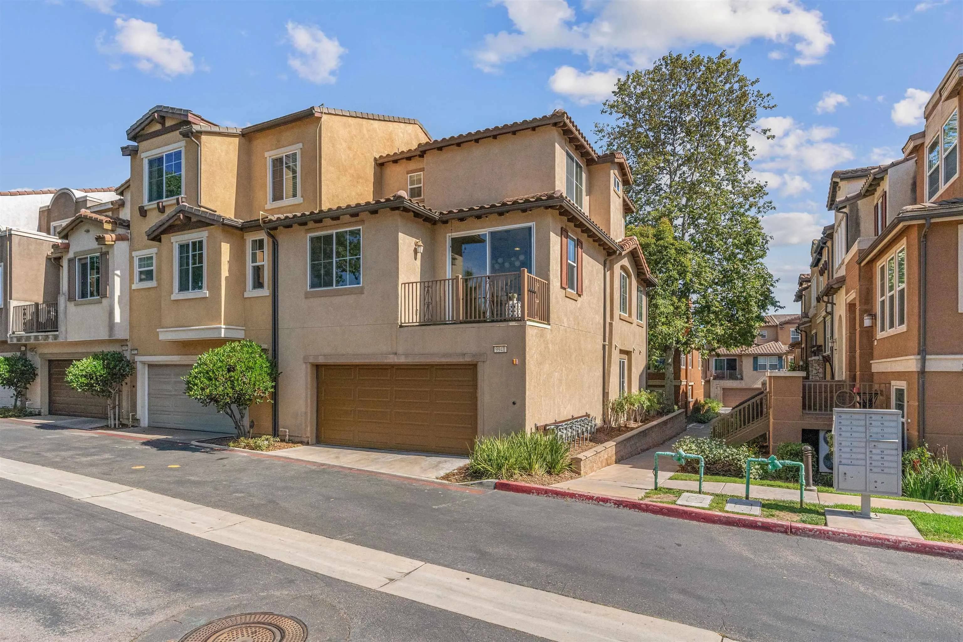Santee, CA 92071,9941 Watergum Trl