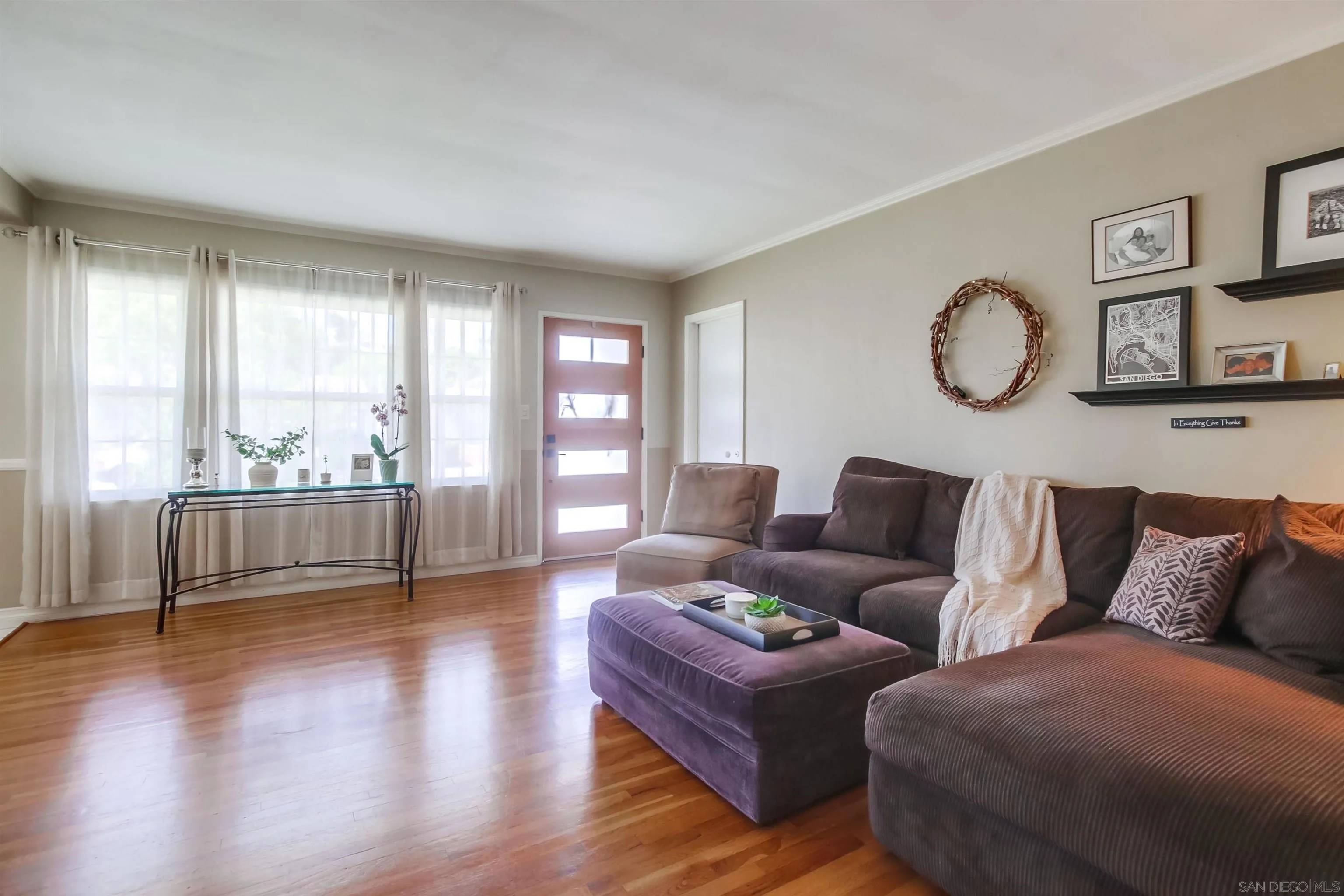 La Mesa, CA 91942,8471 El Paso St
