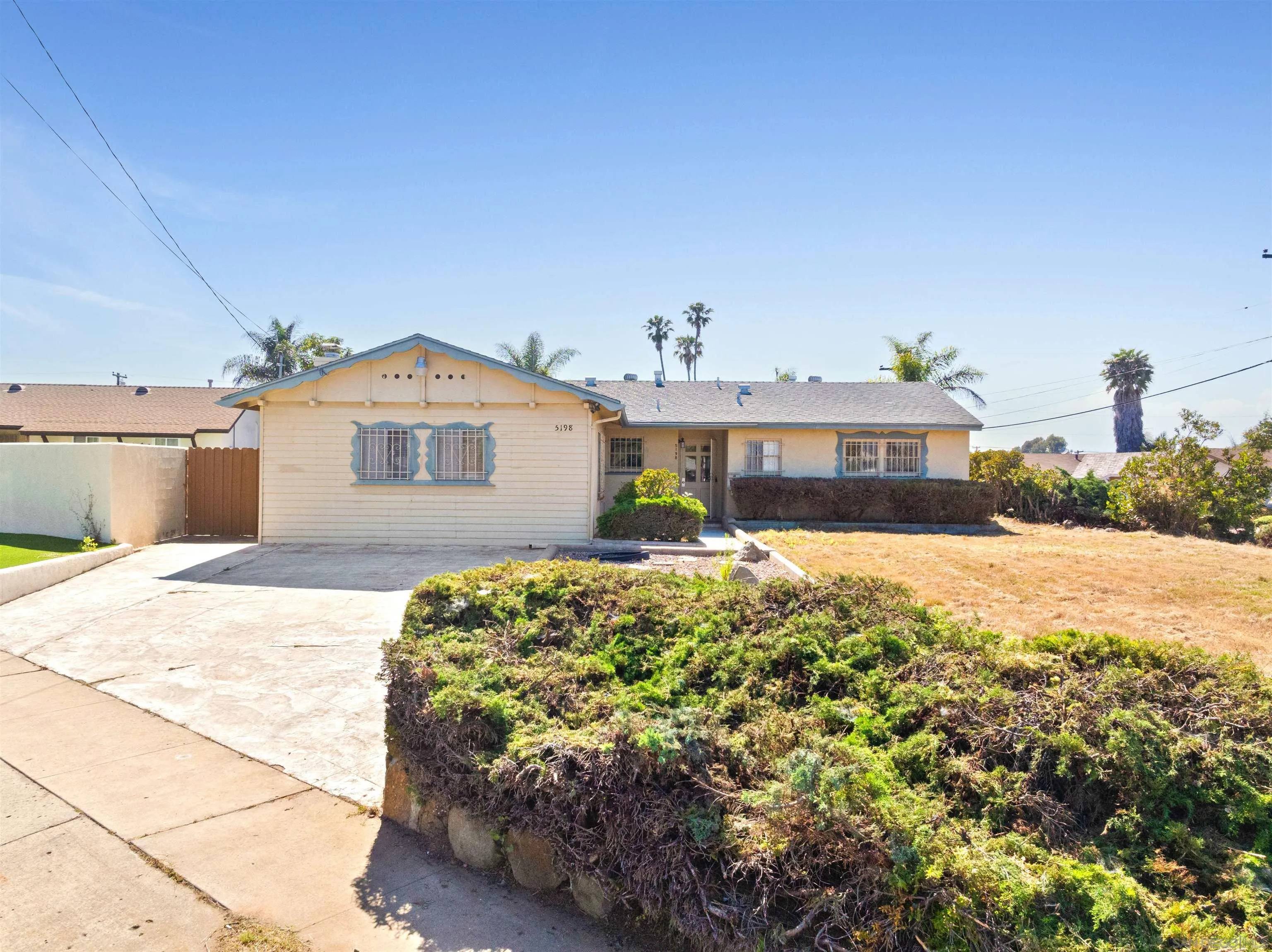San Diego, CA 92117,5198 Providence Rd