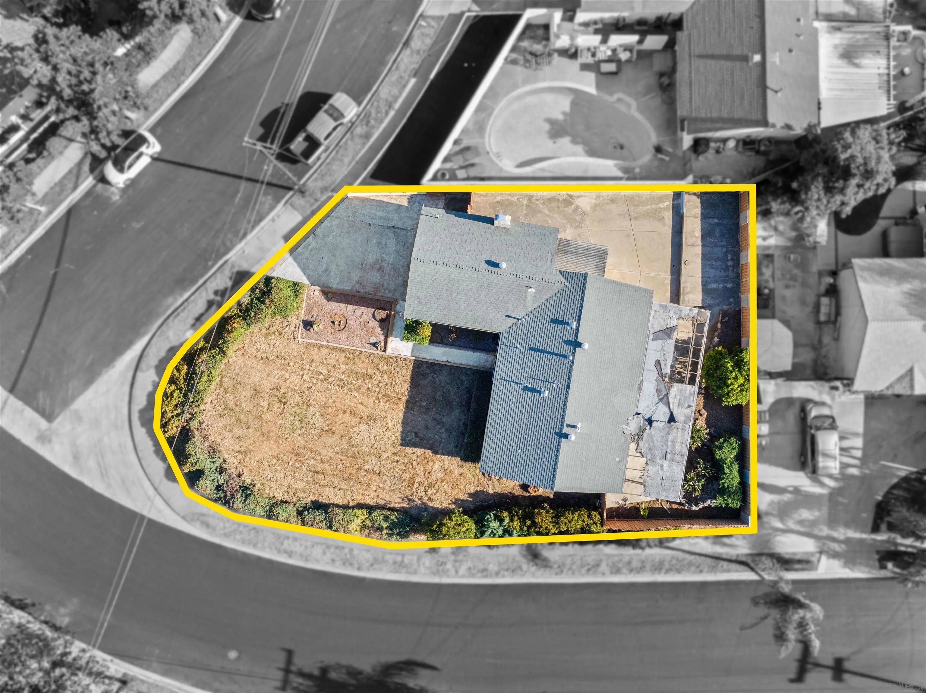 San Diego, CA 92117,5198 Providence Rd