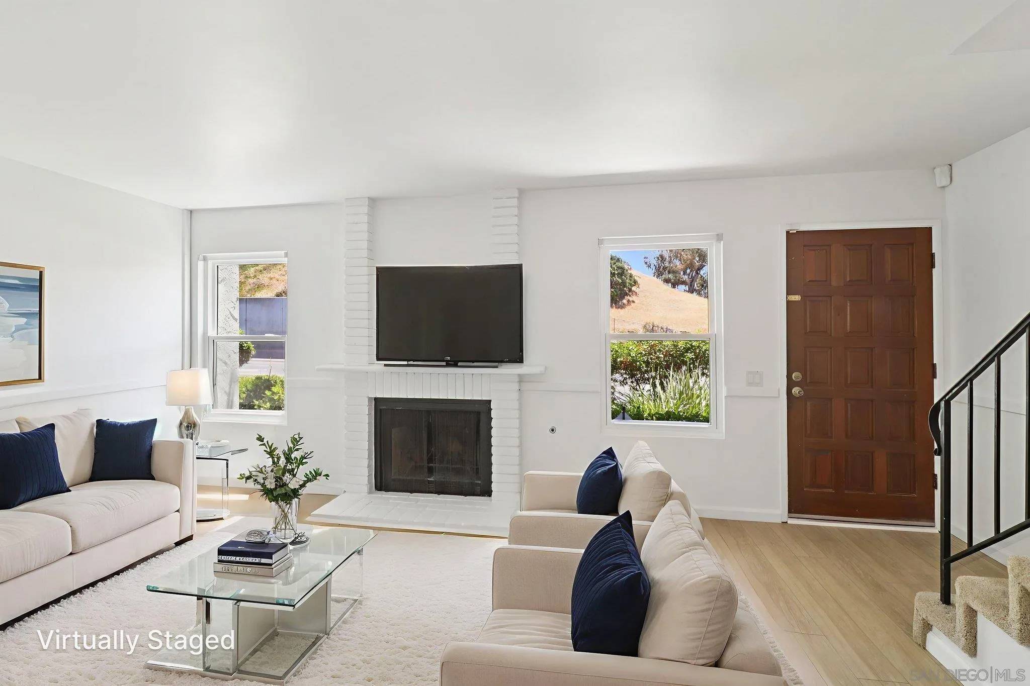San Diego, CA 92139,5890 Reo Ter. #C