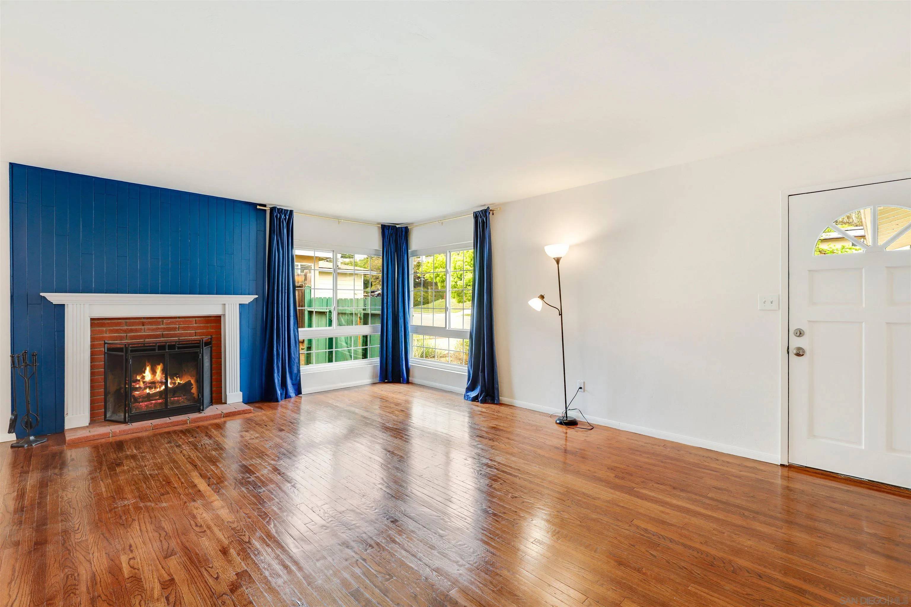 La Mesa, CA 91942,6040 Amaya Dr