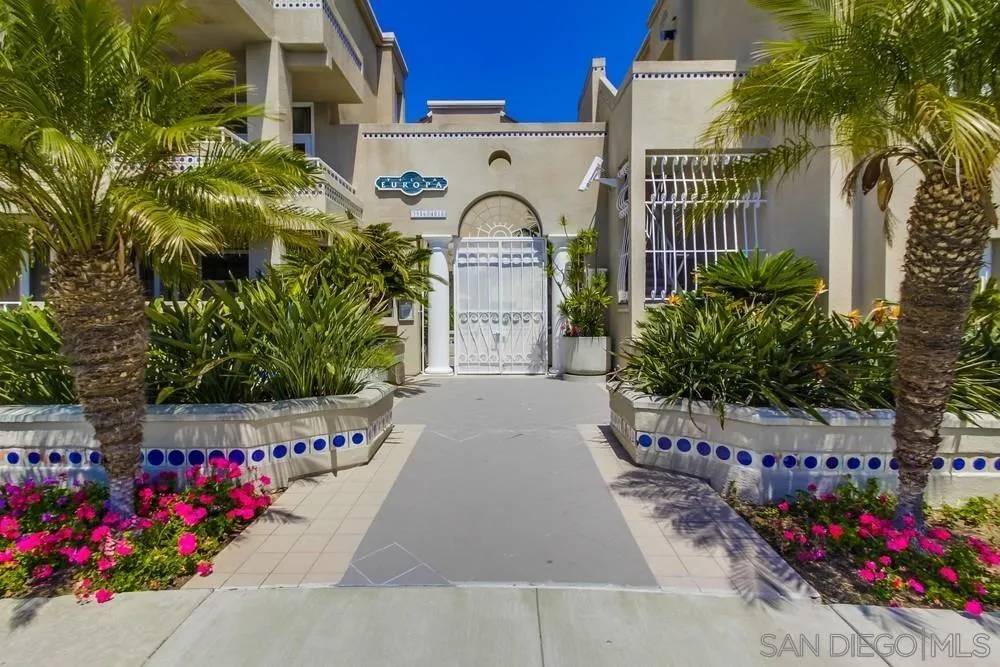 San Diego, CA 92122,4012 Nobel Drive #202
