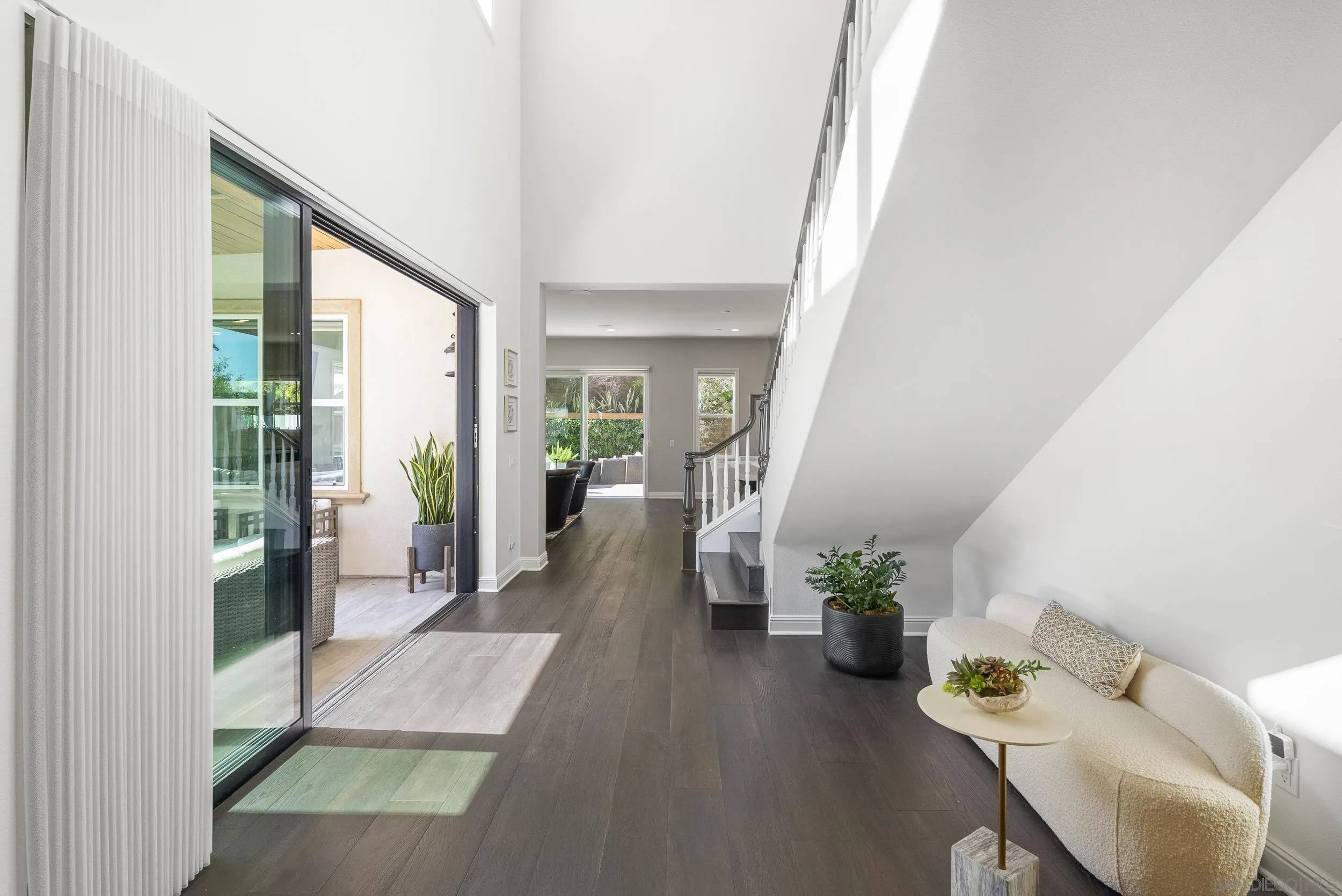 Carlsbad, CA 92010,4706 Chase Ct