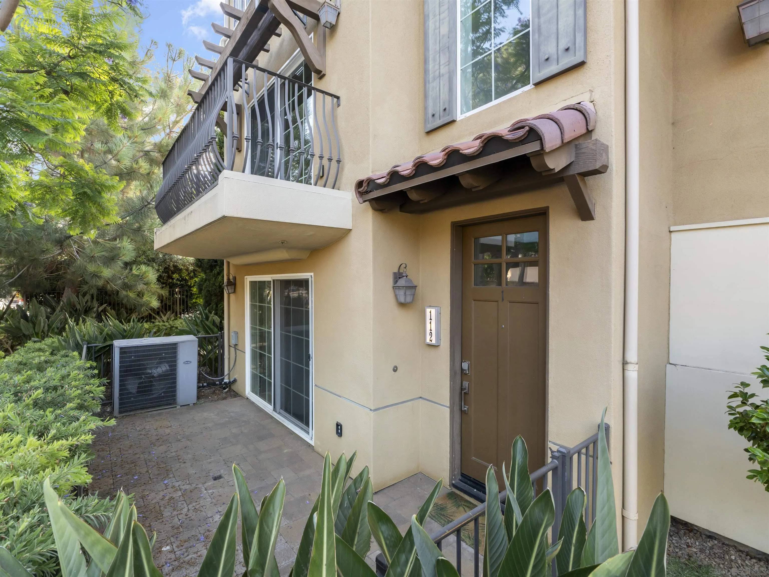 La Jolla, CA 92037,2400 Torrey Pines Rd #112