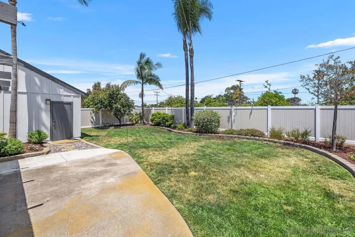 San Diego, CA 92117,3762 Conrad Ave