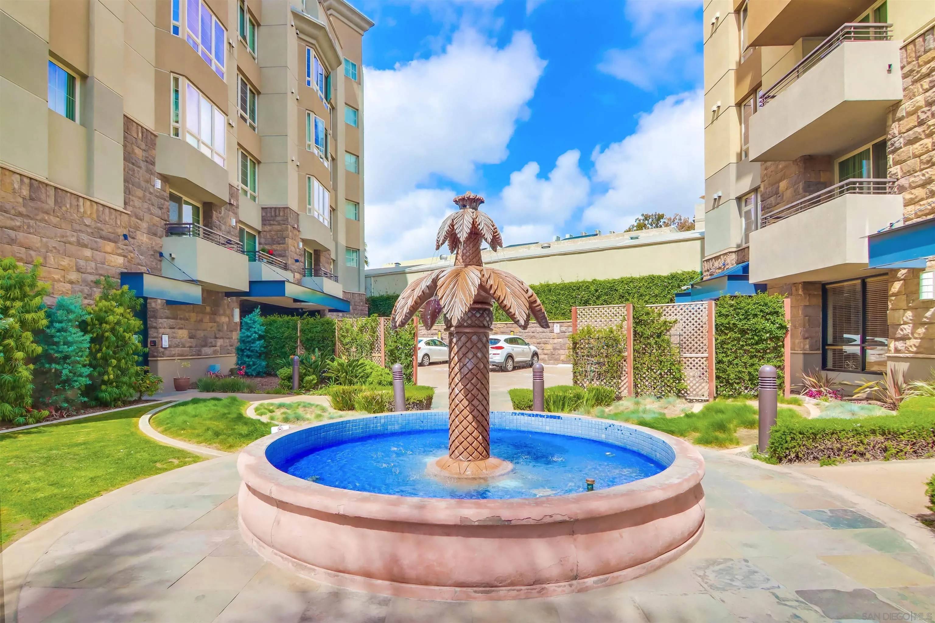 San Diego, CA 92101,1465 C St #3402