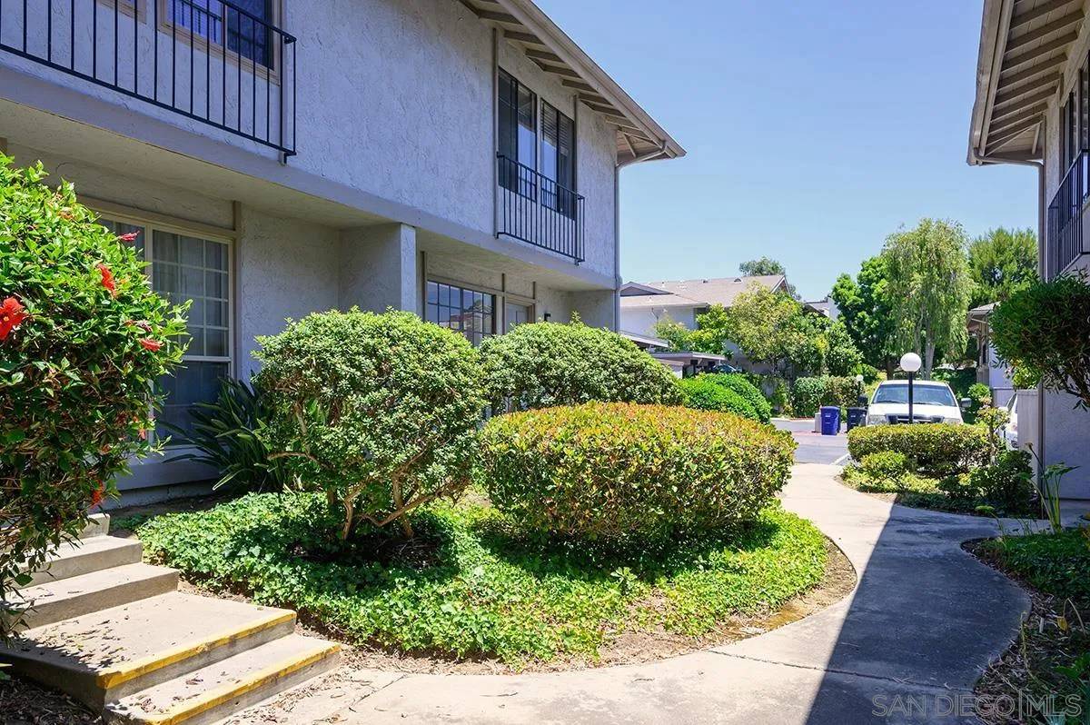San Diego, CA 92121,9584 Easter Way