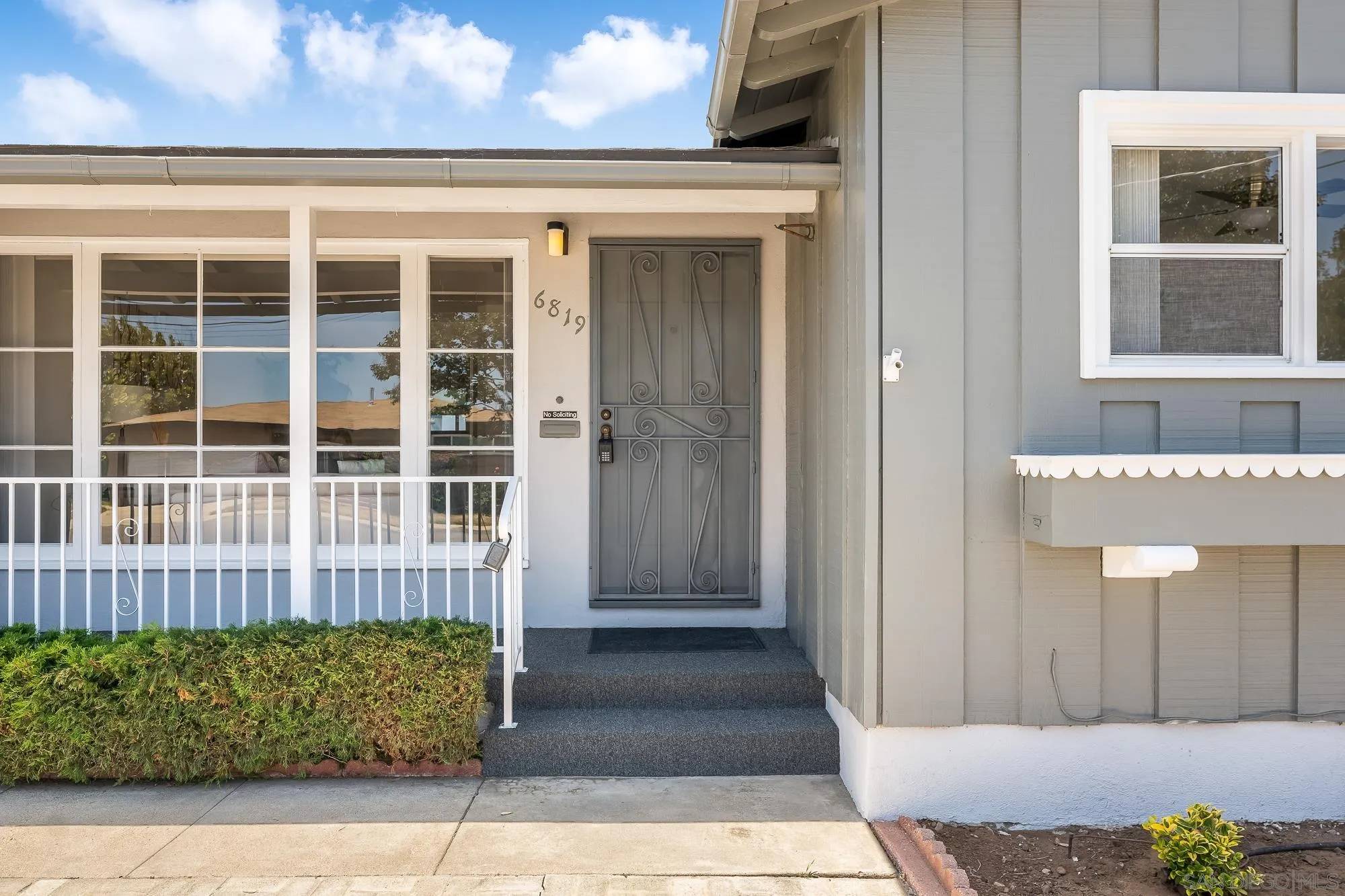 San Diego, CA 92115,6819 Julie St