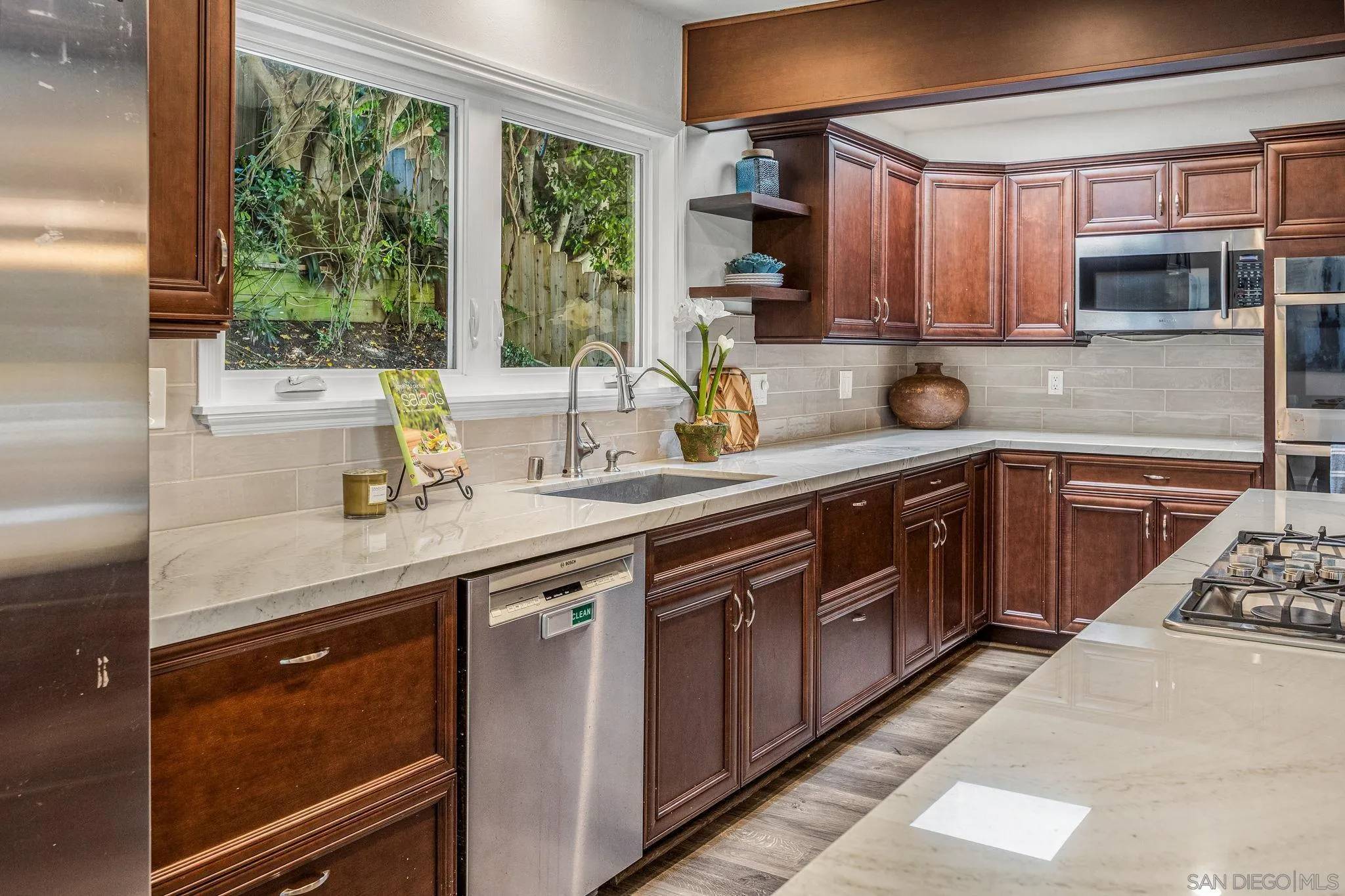 Carlsbad, CA 92008,2820 Cedarwood Way