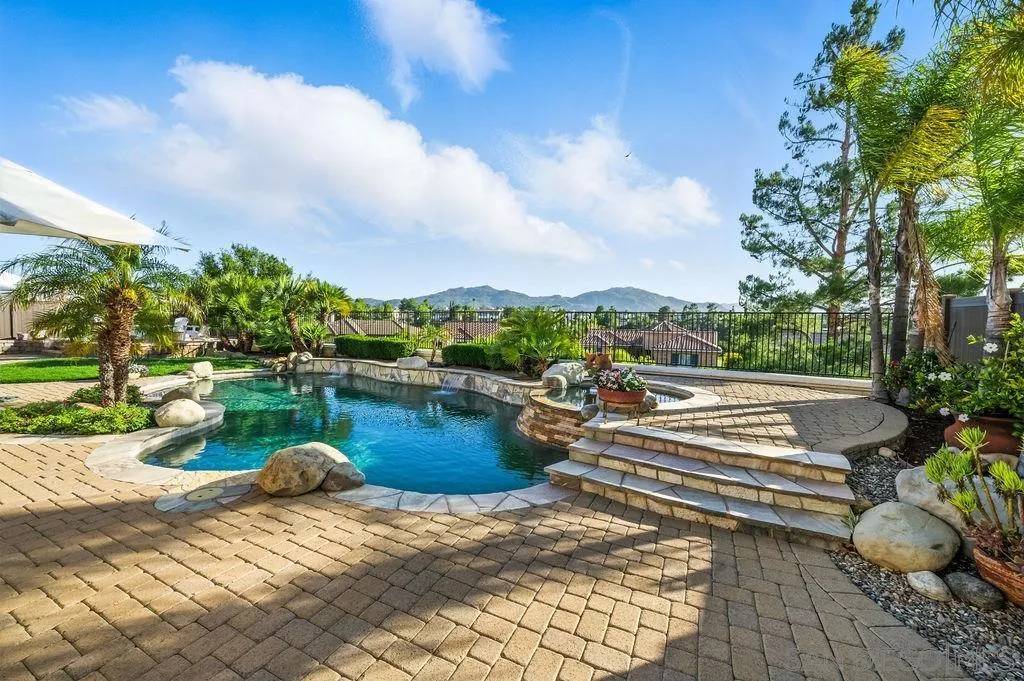 Temecula, CA 92592,45211 Willowick St.