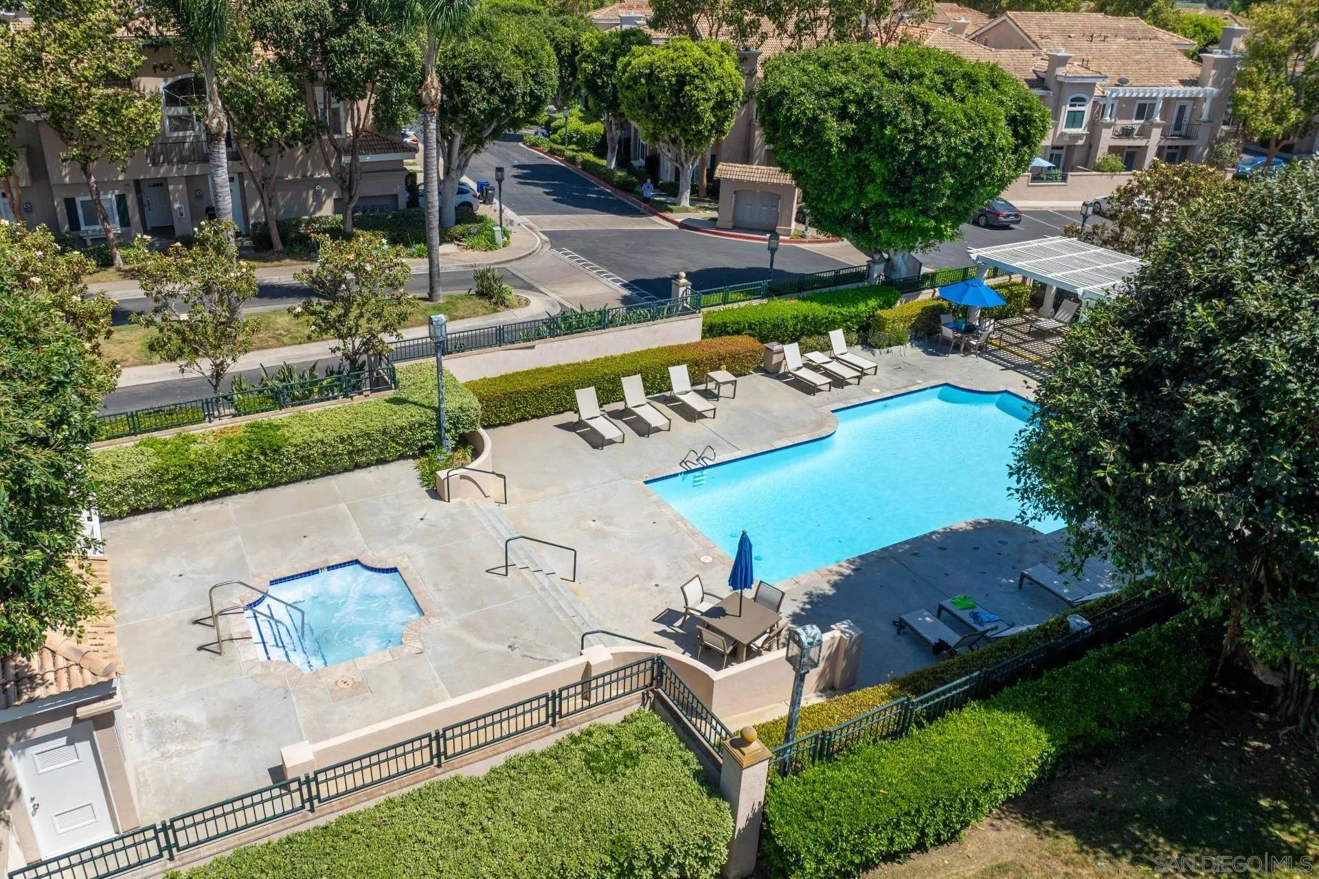 San Diego, CA 92122,7234 Shoreline Dr #153