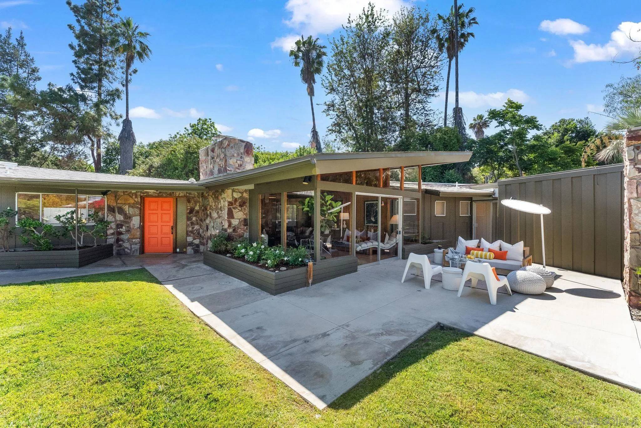 La Mesa, CA 91941,4936 Alzeda Drive