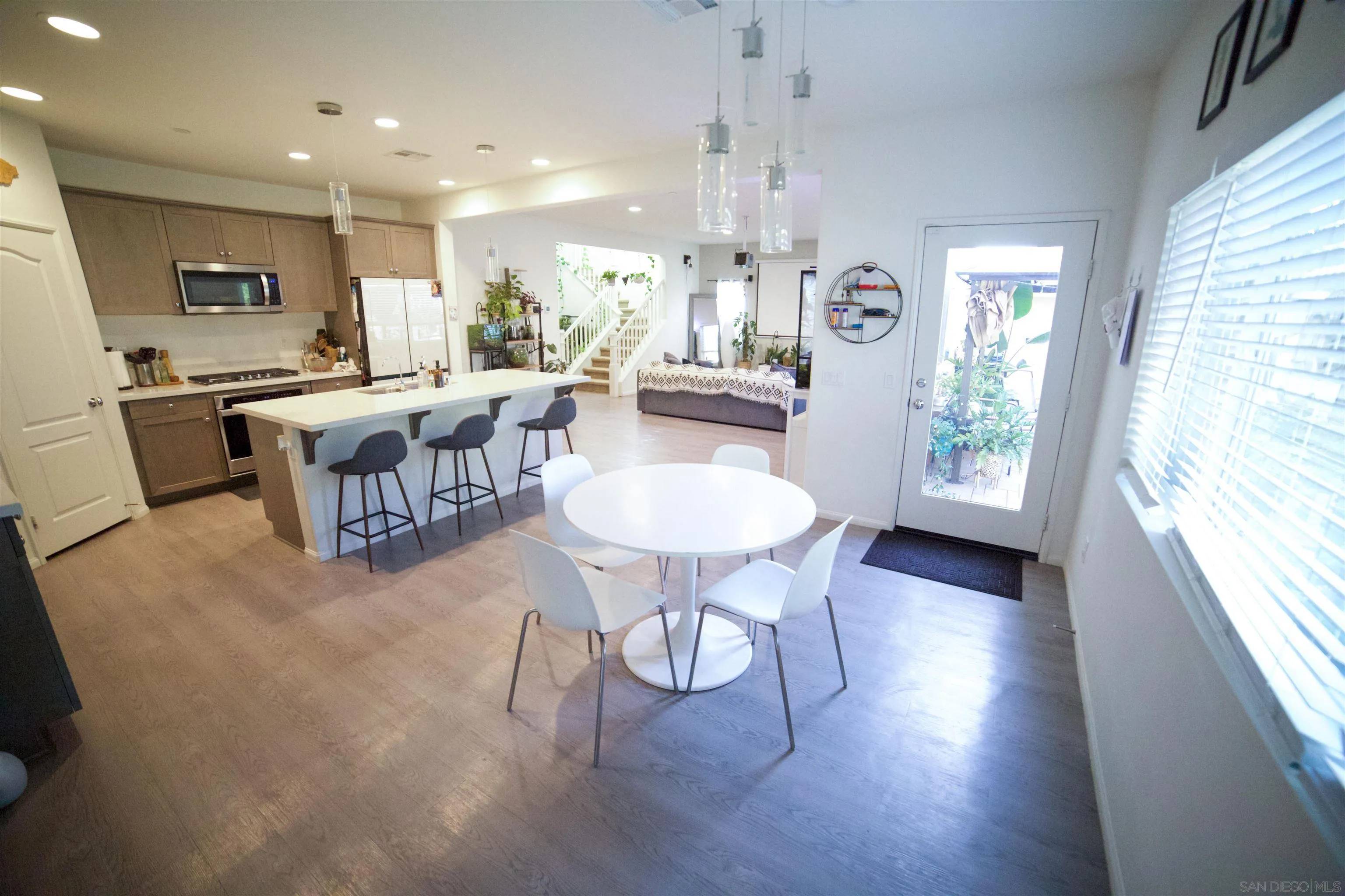 Fallbrook, CA 92028,35875 Esperia Way